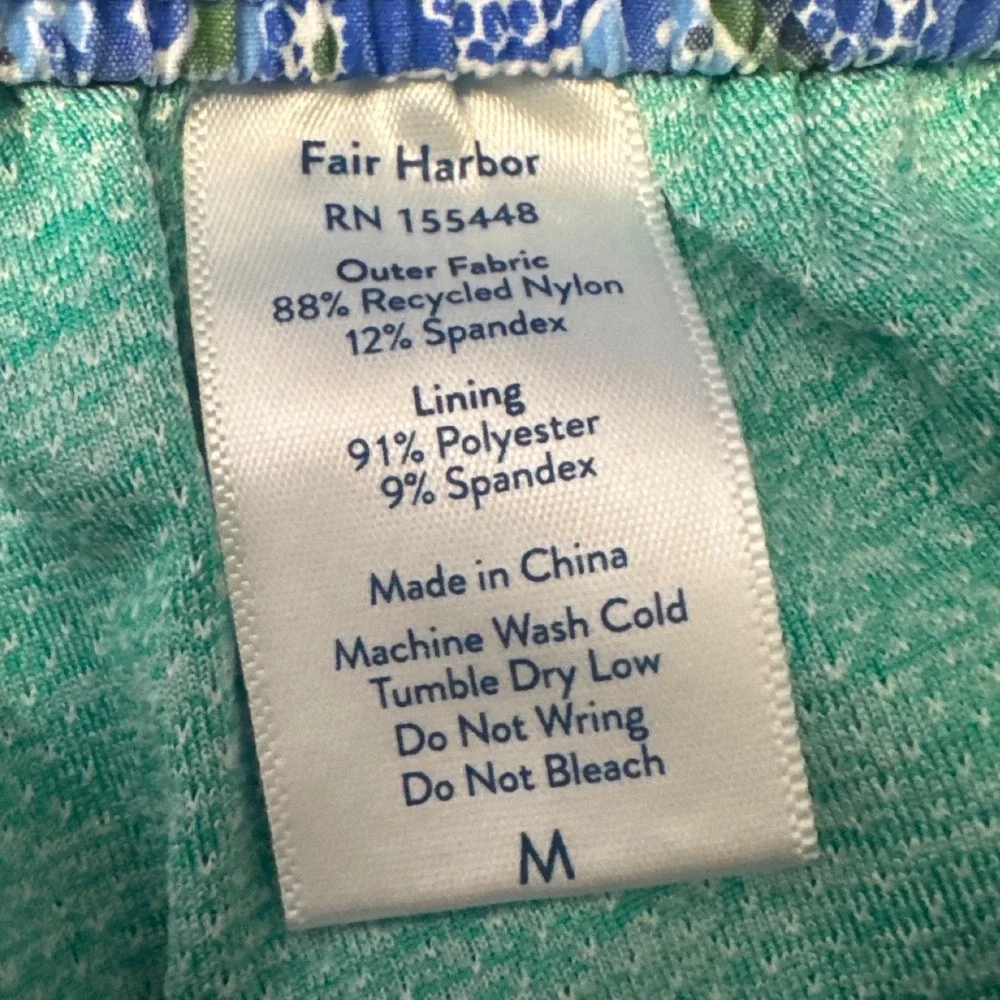 Fair Harbor Mens Blue Green Paisley BreezeKnit Swim Shorts Size M NWT